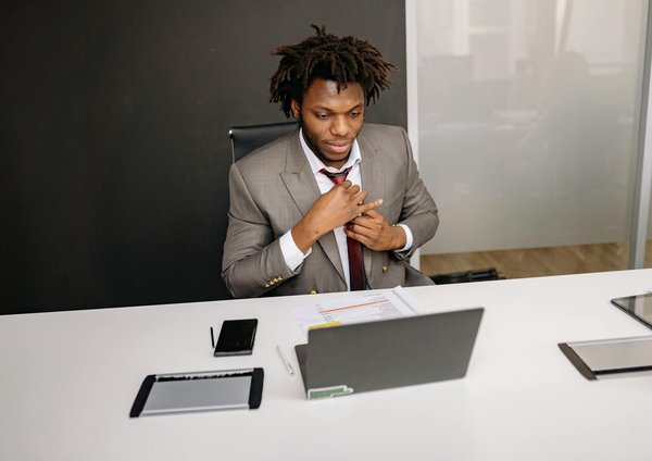 Taxi moto à paris : un moyen pratique pour vos trajets rapides !
